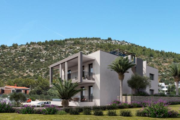 Marina, YENİ İNŞA EDİLMİŞ, dört adet iki odalı daireye sahip modern konut binası