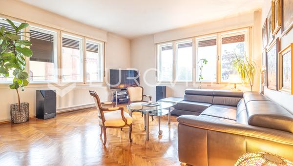 Zagreb, centro, hermoso apartamento de cuatro habitaciones en un edificio con ascensor, 113 m²