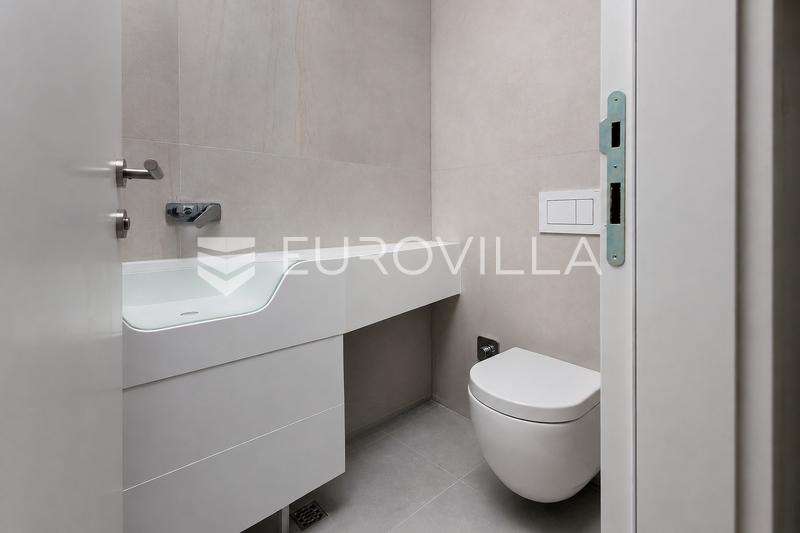 Opatija Privé, exclusivo apartamento de cuatro habitaciones 140,16 m², piscina, gimnasio - 12