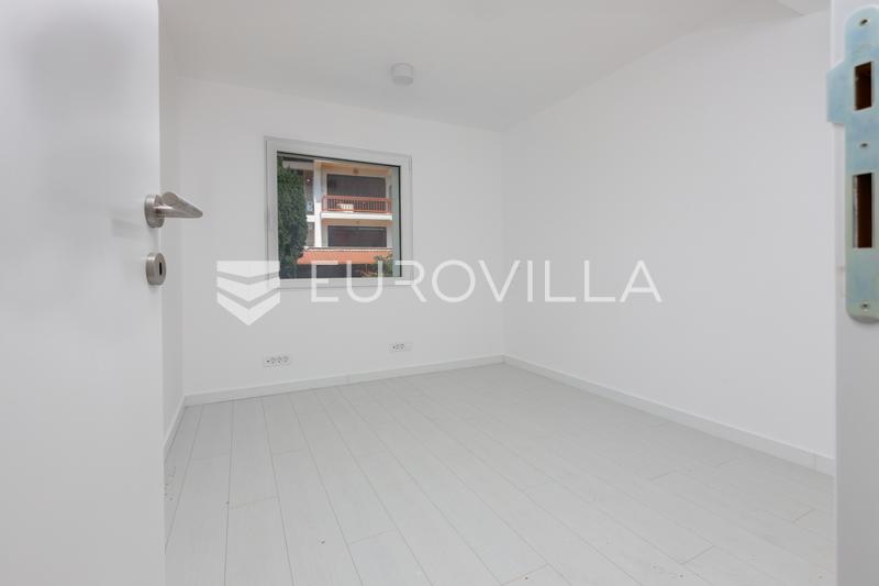Opatija Privé, exclusivo apartamento de cuatro habitaciones 140,16 m², piscina, gimnasio - 17