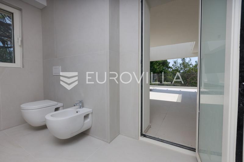 Opatija Privé, exclusivo apartamento de cuatro habitaciones 140,16 m², piscina, gimnasio - 22