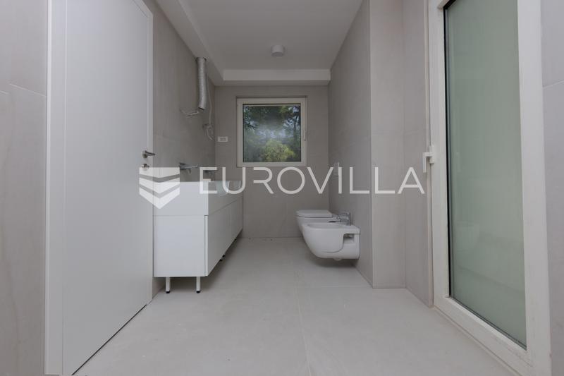 Opatija Privé, exclusivo apartamento de cuatro habitaciones 140,16 m², piscina, gimnasio - 20