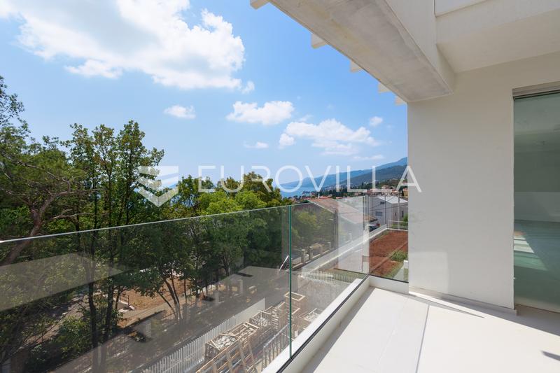 Opatija Privé, exclusivo apartamento de cuatro habitaciones 140,16 m², piscina, gimnasio - 3