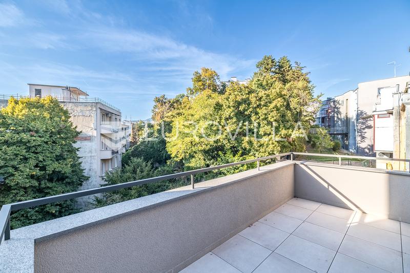 Langov Trg, Novakova luksuzna novogradnja, luksuzan ured 174 m², 2 garaže i spremište - 13
