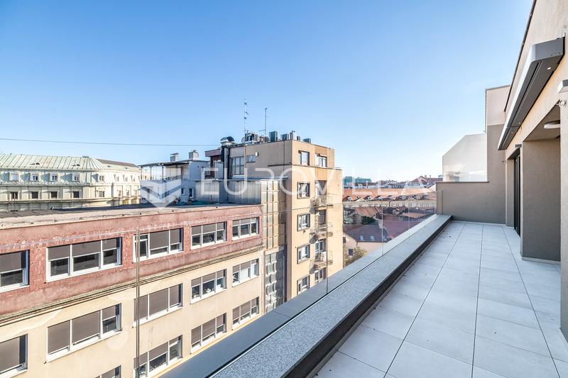 Langov Trg, Novakova luksuzna novogradnja, luksuzan ured 174 m², 2 garaže i spremište - 12