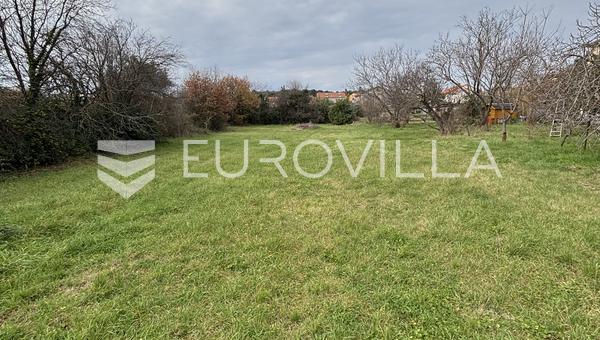 Pula, Busoler - terreno para construção numa localização tranquila