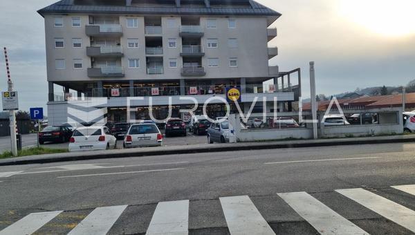 Krapina, espaçoso espaço comercial com 12 vagas de garagem, 489 m²