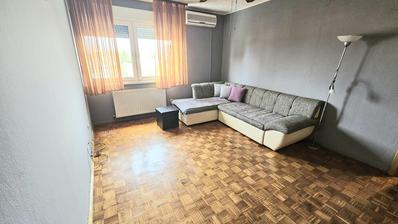 Osijek, Jug 2, trosoban stan na 2. katu, 49.8 m², obnovljena fasada