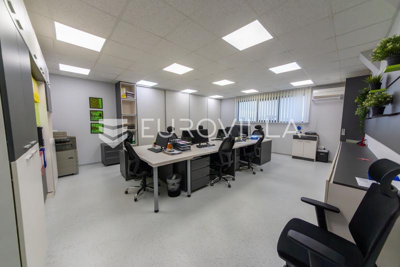 Osijek, Omgeving - Productie-, Opslag- en Kantoorbedrijfscomplex - 6