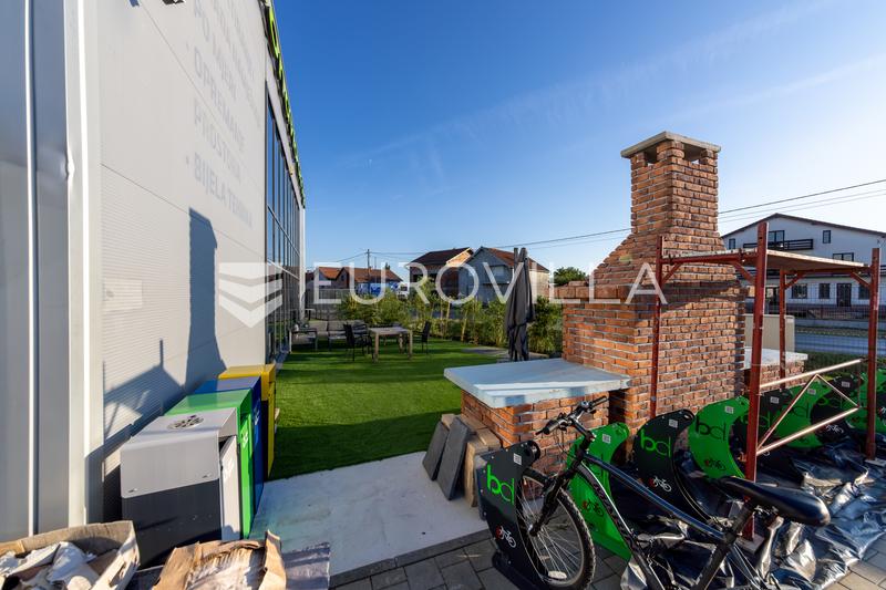 Osijek, Omgeving - Productie-, Opslag- en Kantoorbedrijfscomplex - 15