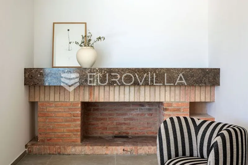 Trogir, predivna dalmatinska vila u prvom redu do mora 38