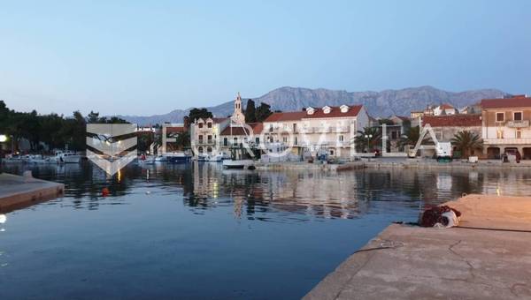 Hvar, Sucuraj, Haus am Wasser zur Anpassung