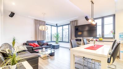 Zagreb, Vrhovec, kolmen makuuhuoneen huoneisto 82,65 m2 + kaksion huoneisto 40 m2 + autotallipaikka