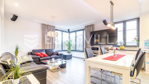 Zagreb, Vrhovec četverosoban stan 82,65 + dvosoban stan 40m2 + GPM