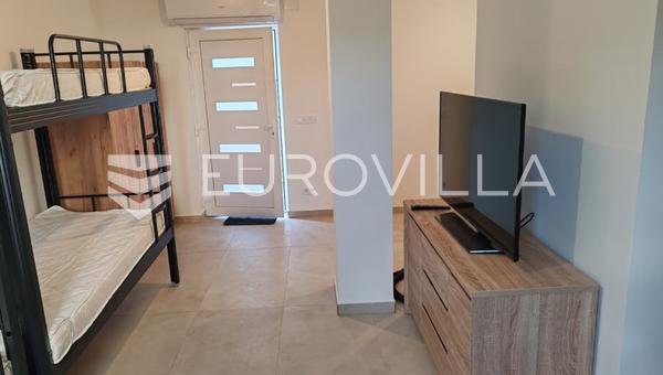 Zagreb, Gornja Dubrava, dvosoban stan 60 m2