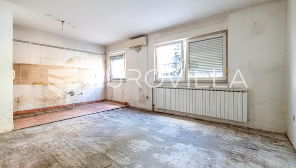 Zagreb, Trešnjevka, trosoban stan za adaptaciju, NKP 69 m2