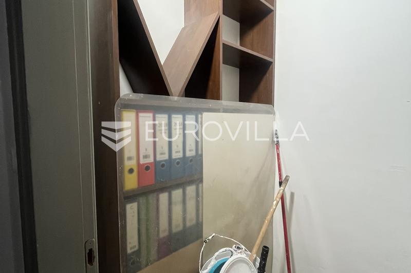 Slavonski Brod, poslovni prostor 48 m² u Štamparevoj ulici - 5