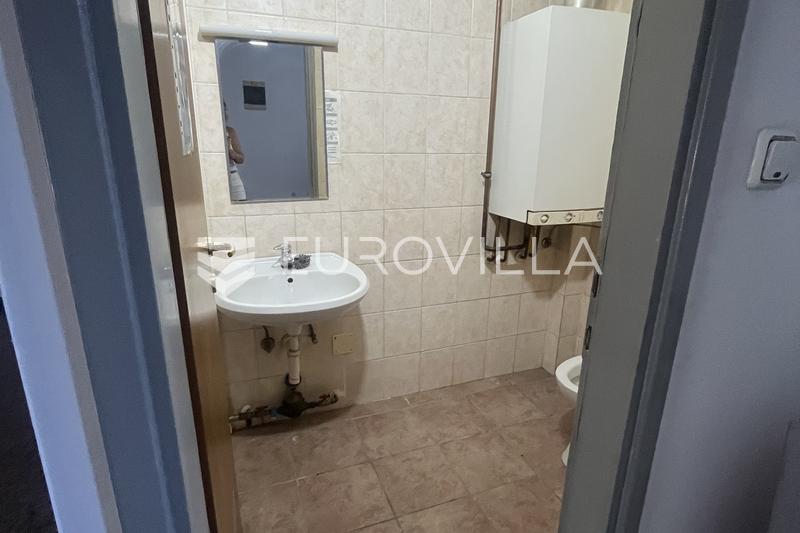Slavonski Brod, poslovni prostor 48 m² u Štamparevoj ulici - 6