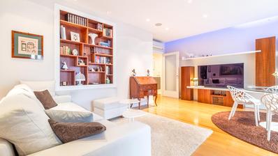 Zagreb, Center VMD 2 bedroom apartment, 110 m²