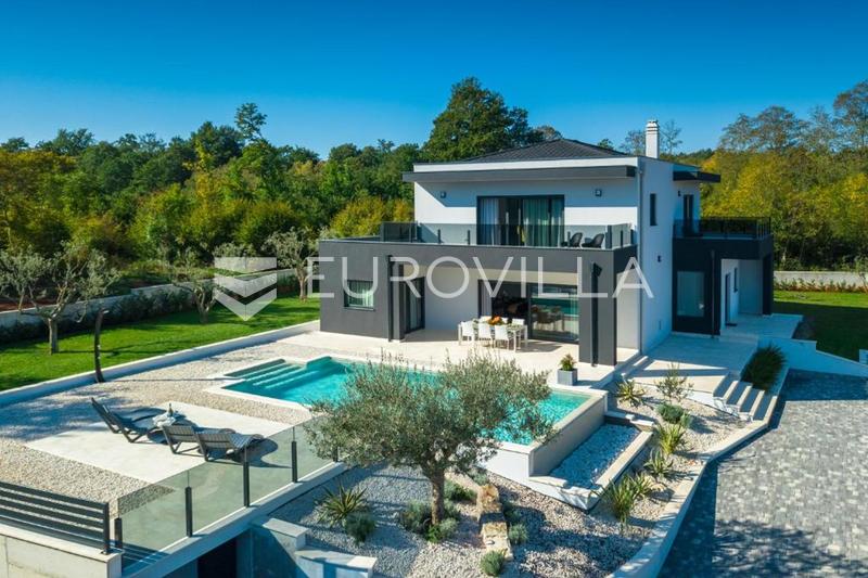 Istra, Barban, dugoročni najam kuće s bazenom okružena šumom