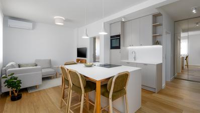 Istria, Medulin, apartamento completamente renovado y modernamente equipado con vistas al mar