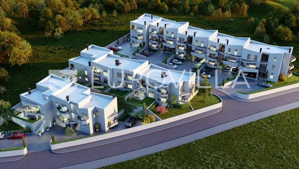 <b>İstirya, Pula - 10 Modern Bina İçin İzinli Özel İmarlı Arsa - Ayrıcalıklı Konum</b>