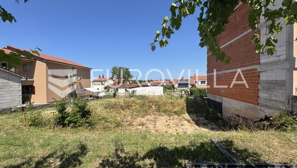 Istra, Rovinjsko Selo, 585 m2 rakennusmaa asuinrakennukselle tai unelmahuvilalle