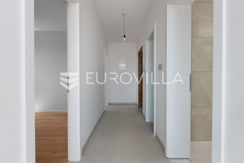 Île de Krk, Vrbnik, appartement moderne avec vue sur la mer, espace studio supplémentaire et jardin - 9