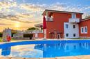 Istria, Zona Parenzo - Casa con 5 Appartamenti, Piscina e Ampio Giardino - 1