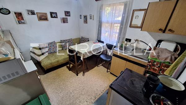 Karlovac, Tušilović, kuća 50 m², mirna lokacija