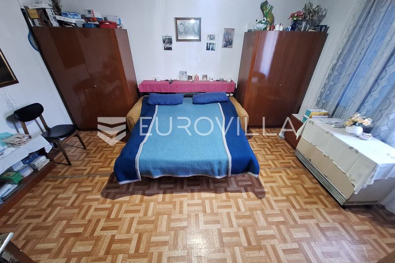 Karlovac, Tušilović, kuća 50 m², mirna lokacija - 2