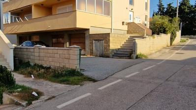 Casa, Novalja