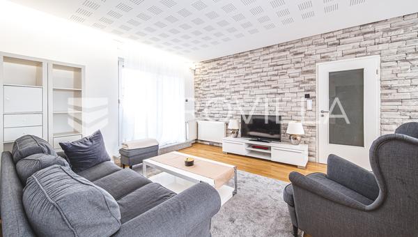 Zagreb, Lascinska cesta, smukt indrettet treværelses lejlighed, FØRSTE UDLEJNING, 143 m²