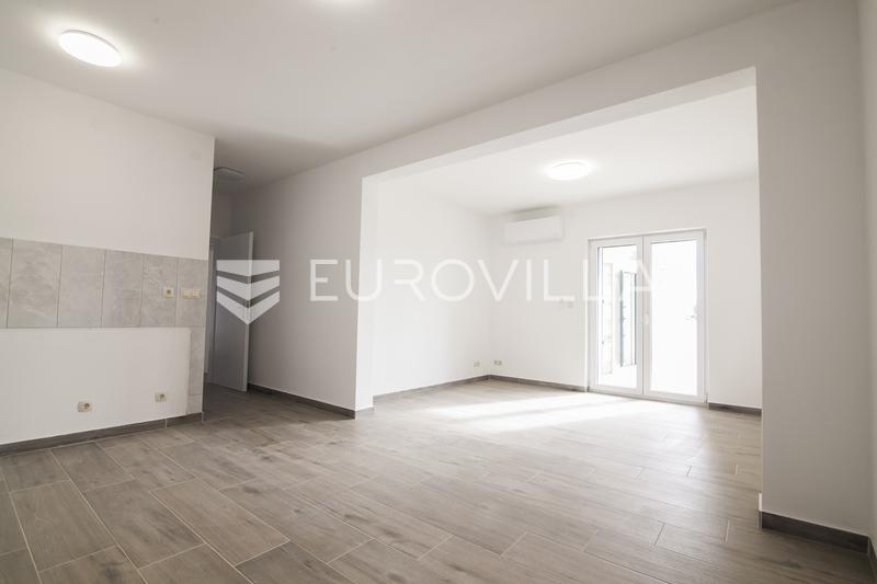 Brač, Bol, třípokojový byt v malé budově, 62 m², výhled na moře - 3