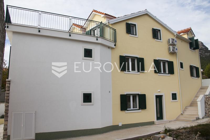 Brač, Bol, třípokojový byt v malé budově, 62 m², výhled na moře - 7