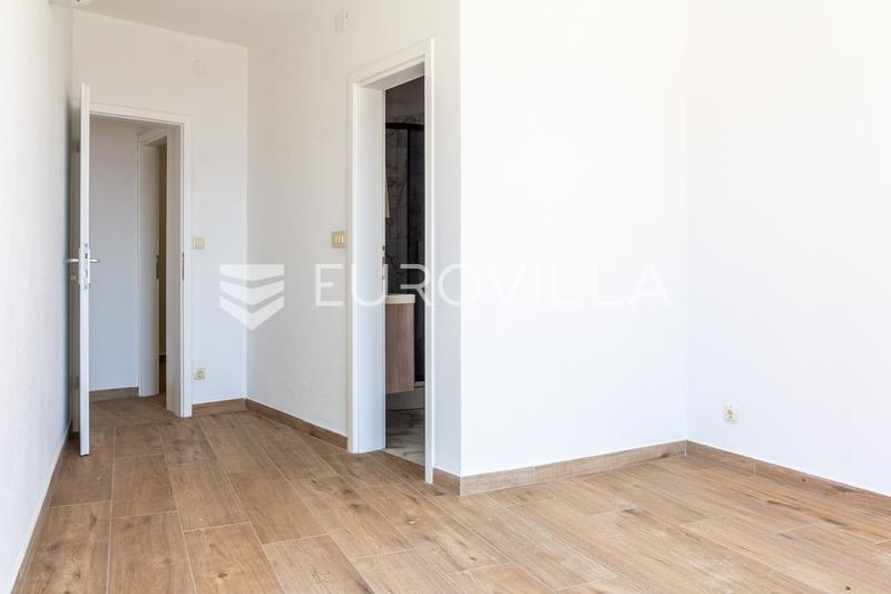 Brac, Bol, appartamento con tre camere da letto in un edificio più piccolo con vista mare - 8