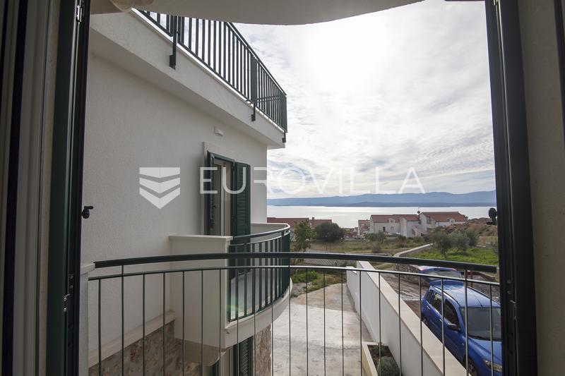 Brač, Bol, třípokojový byt v malé budově, 62 m², výhled na moře - 10