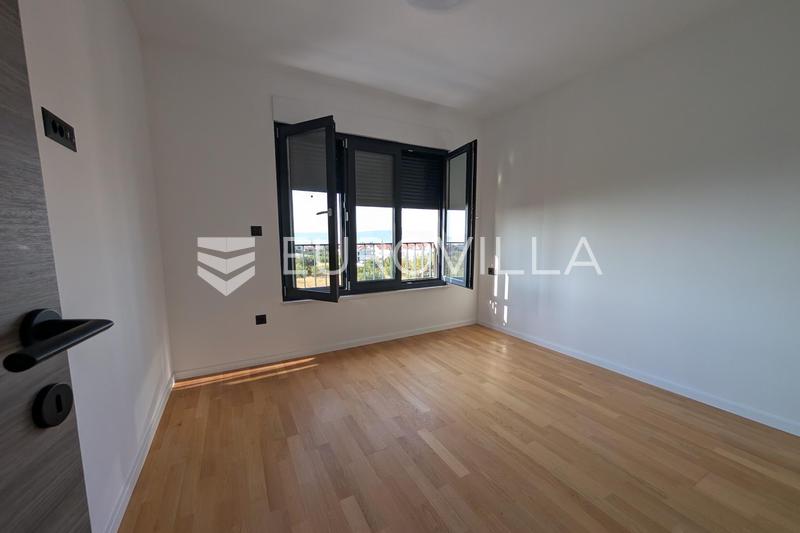 Kastel Stari - Ticari Alan, Teraslı ve 2 Otoparklı 86 m² Ofis - 4
