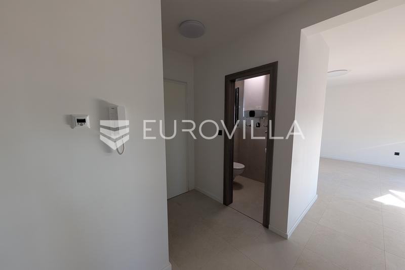 Kastel Stari - Ticari Alan, Teraslı ve 2 Otoparklı 86 m² Ofis - 12