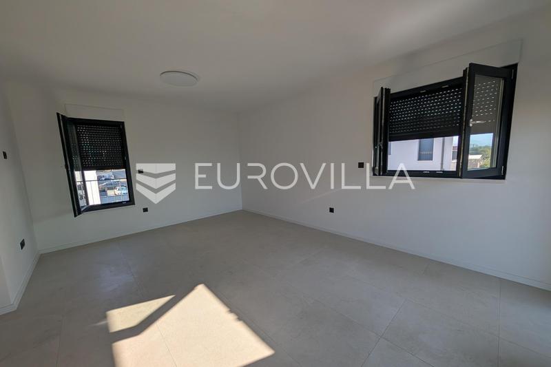 Kastel Stari - Ticari Alan, Teraslı ve 2 Otoparklı 86 m² Ofis - 3