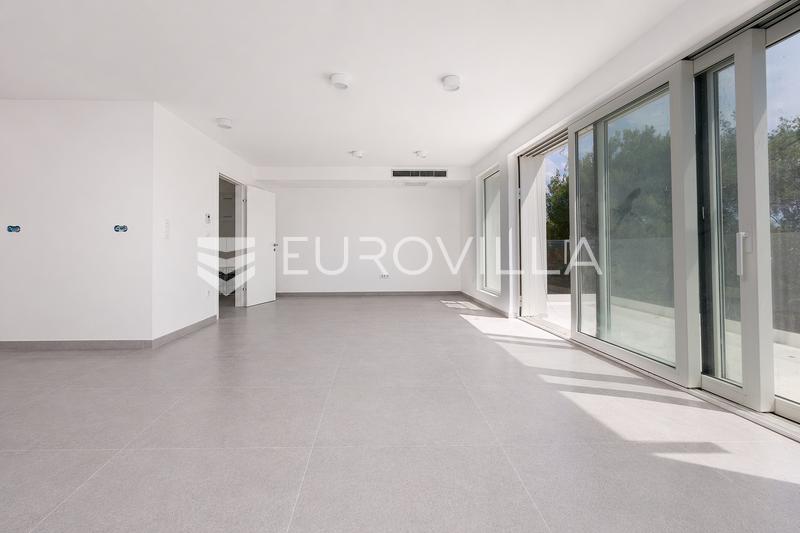 Opatija Privé, ekskluzivan trosoban stan 86 m², bazen, teretana - 13