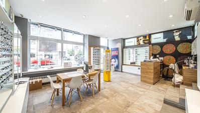 Zagreb, Rua Savska, espaço comercial ao nível da rua loja, escritório, 80 m².