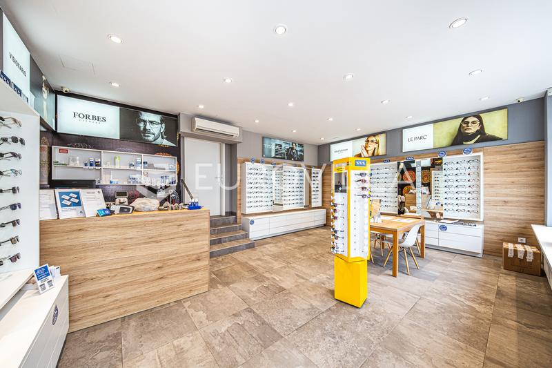 Zagreb, rue Savska, espace commercial de plain-pied boutique, bureau, 80 m². - 4
