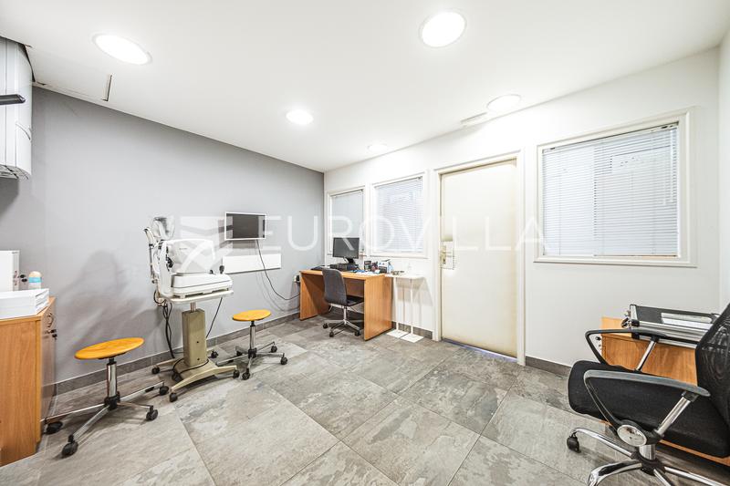 Zagreb, rue Savska, espace commercial de plain-pied boutique, bureau, 80 m². - 8