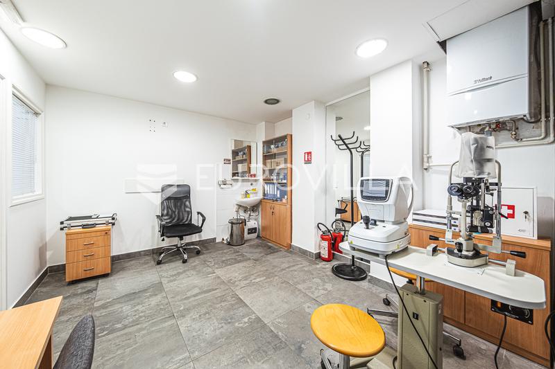 Zagreb, rue Savska, espace commercial de plain-pied boutique, bureau, 80 m². - 5