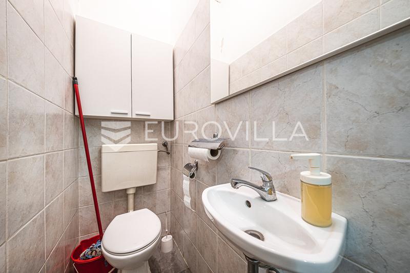 Zagreb, rue Savska, espace commercial de plain-pied boutique, bureau, 80 m². - 6