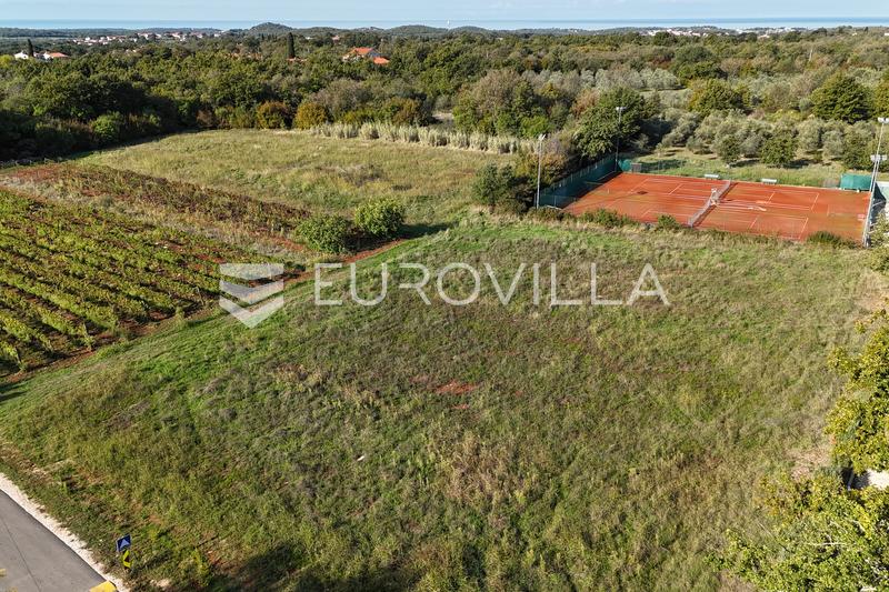 Istria, Porec - Attraktiv tomt på 12.097 m² med utmerket investeringspotensial - 2
