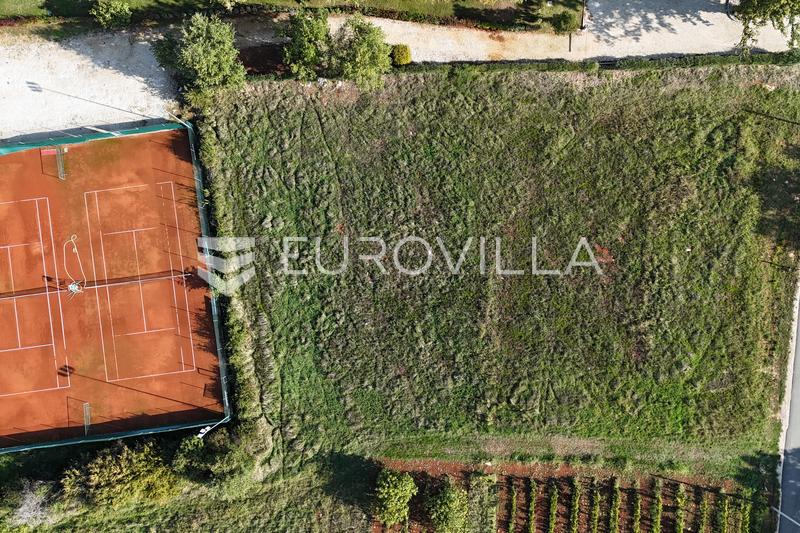 Istria, Porec - Attraktiv tomt på 12.097 m² med utmerket investeringspotensial - 3