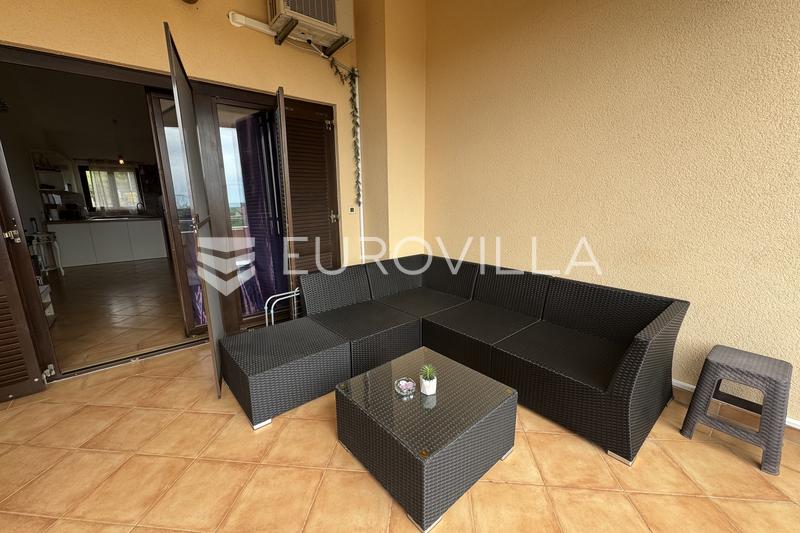 İstirya, Kastelir, 1 Ekim'den itibaren ortak havuzlu, uzun dönem kiralık büyüleyici şehir evi - 10