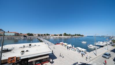 Zadar, Branimirova obala, apartamento de três quartos com vista para o mar em uma localização privilegiada